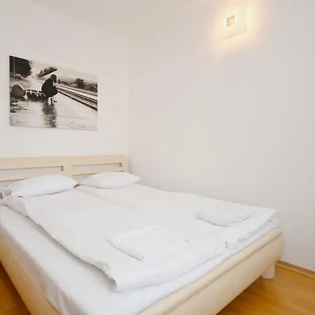 Gustowny Apartament Victus Z 1 Sypialnia By Noclegi Renters-2